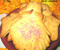 Pan de Muerto in the shape of a doll for Mexico's Day of the Dead, San Miguel de Allende