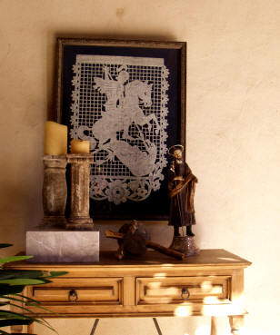 A wall shrine as home decor, San Miguel de Allende